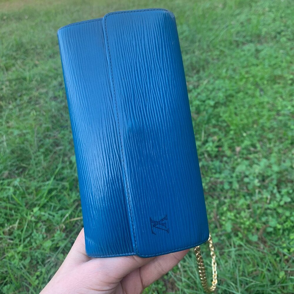 Louis Vuitton Blue Epi Tri-fold Long Wallet Wristlet